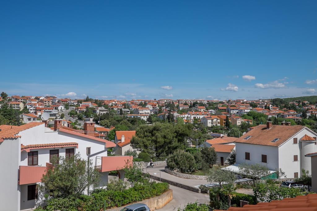 Apartments Durda Krk Town Habitación foto